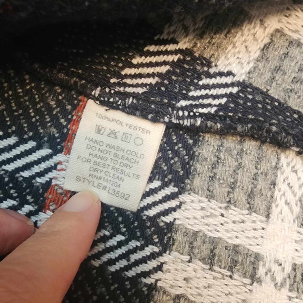 Hem & Thread Hooded Vest - Plaid - S/M - Picture 2 of 4